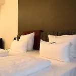 Bed & Breakfast Am Schlosstheater 4*