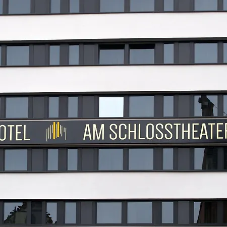Am Schlosstheater Frühstückspension