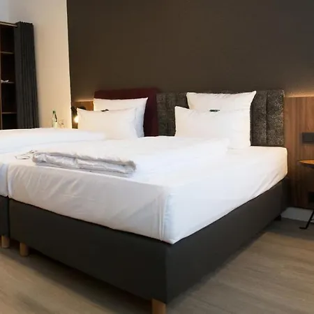Am Schlosstheater Bed & Breakfast Fulda