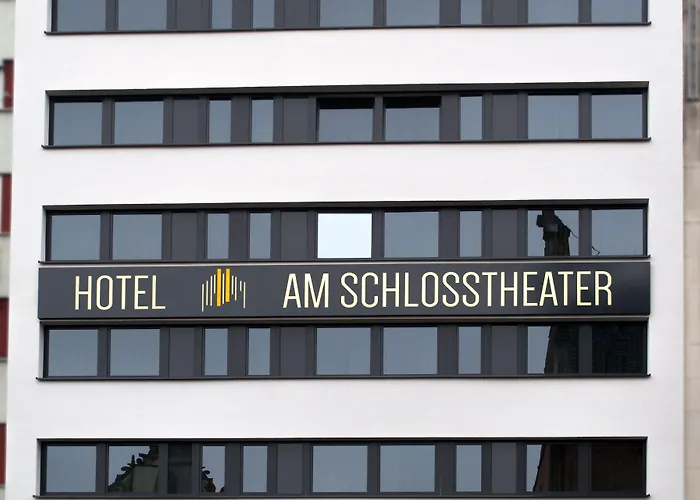 Am Schlosstheater Frühstückspension