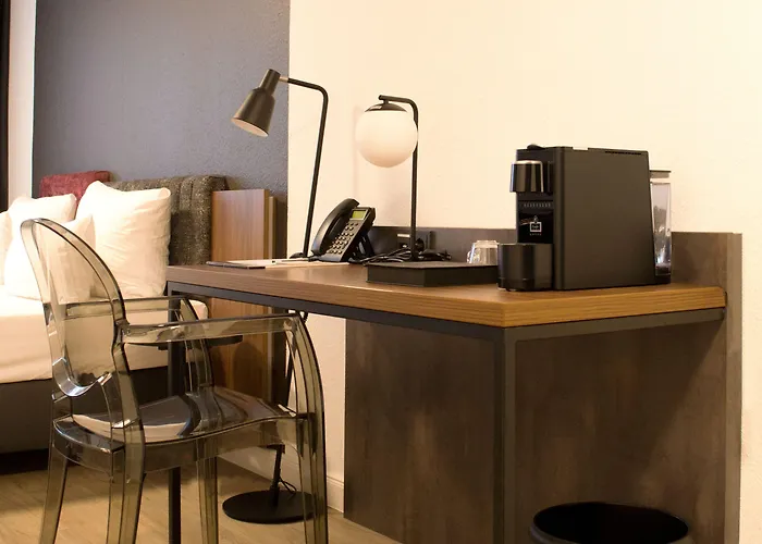 فندق مبيت وإفطار Am Schlosstheater 4*