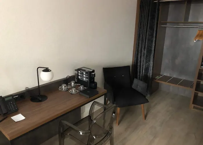 فندق مبيت وإفطار Am Schlosstheater فولدا